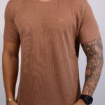 Básica Fred Perry - Texturizada Marrom Claro P