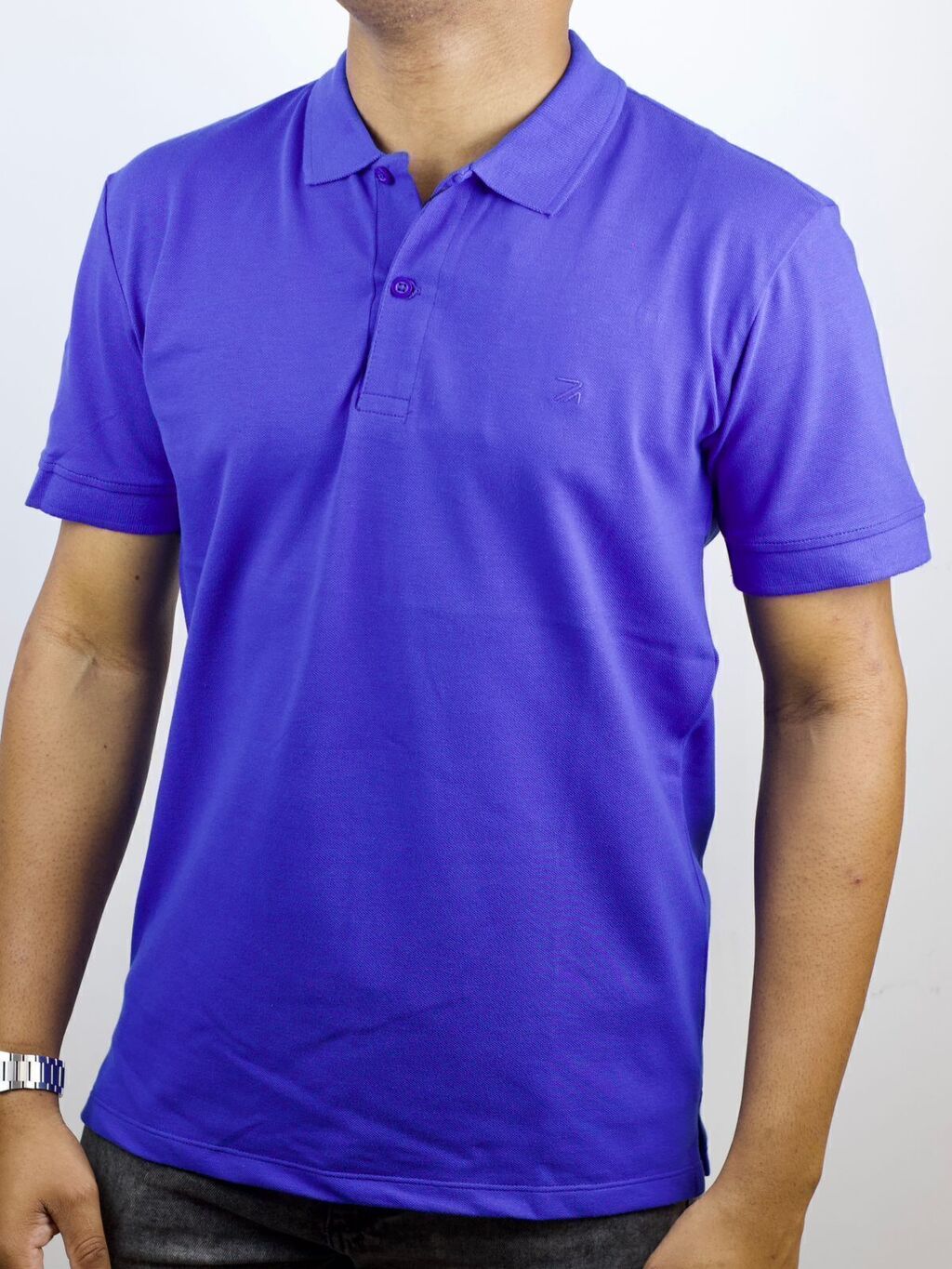 photo-2026-04-11-10-40-16-2-1f48ce6b730b6d583117769493353154-1024-1024 Polo Ricardo Almeida Azul P - Imagem 1